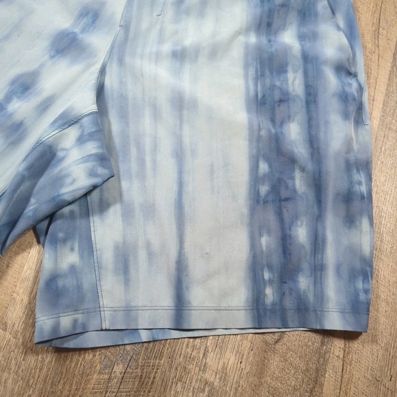 Lululemon Men's Pace Breaker Shorts 9" Blue Size Medium Athletic Gym Linerless - Picture 3 of 15